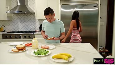 Bitchy Isa Bella Sucks Stepbro Deepthroat Then Begs “Cum On My Face” After Rough Doggy